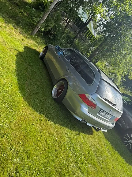 BMW 525D 2004 photo 2