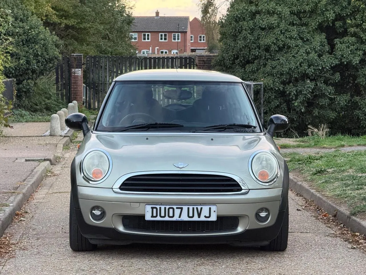 Mini Hatch 2007 photo 2