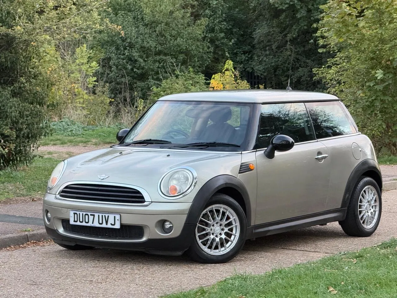 Mini Hatch 2007 photo 3