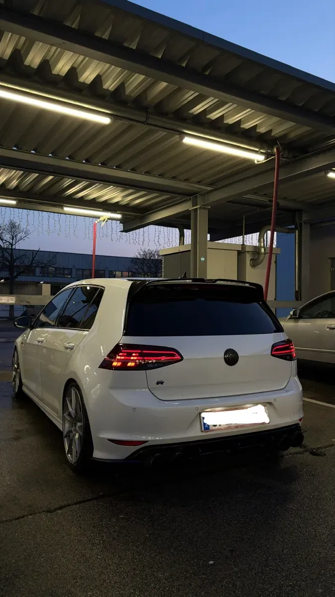 Volkswagen Golf 2015 photo 2