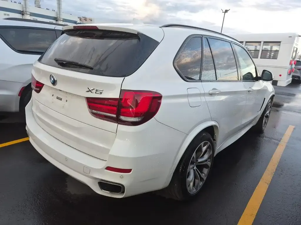 BMW X5 2017 photo 2
