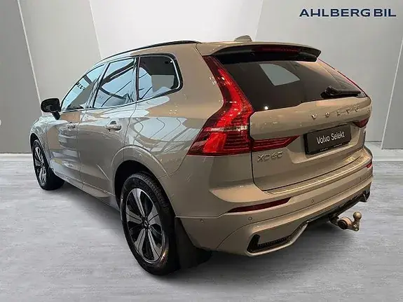 Volvo Xc60 2025 photo 2