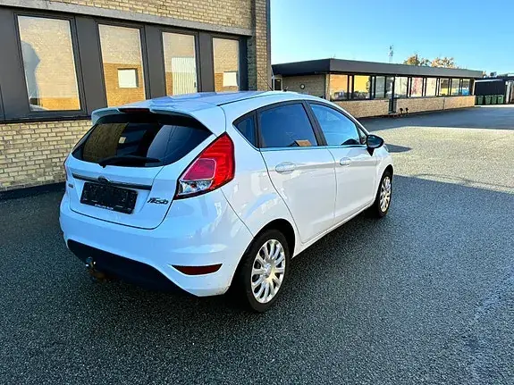 Ford Fiesta 2015 photo 4