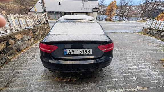 Audi A5 2011 photo 2