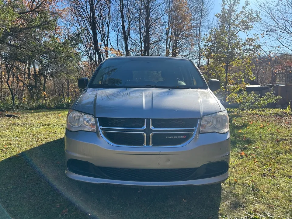 Dodge Grand Caravan 2015 photo 3