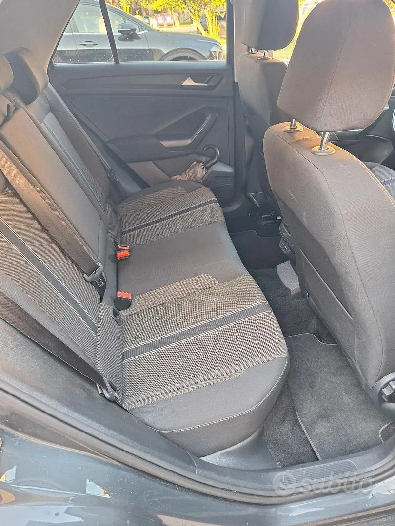 Volkswagen T-Roc 2021 photo 4