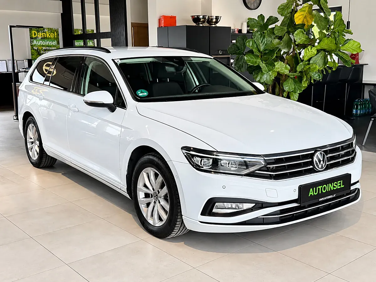 Volkswagen Passat 2022 photo 3