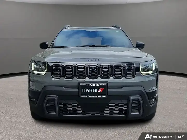 Jeep Cherokee 2026 photo 2