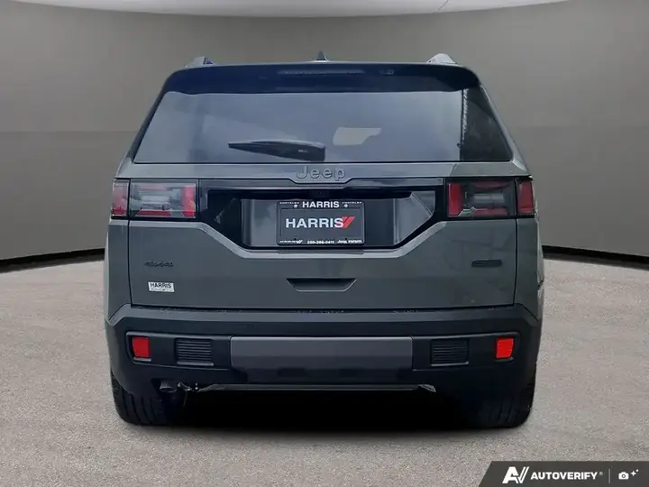 Jeep Cherokee 2026 photo 5