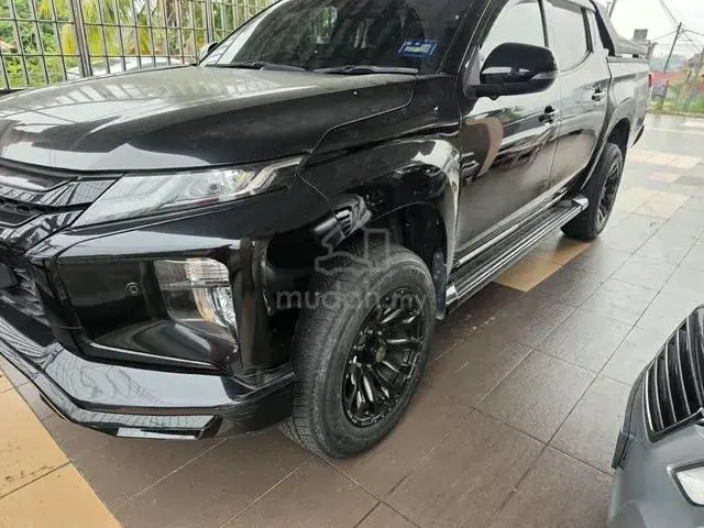 Mitsubishi Triton