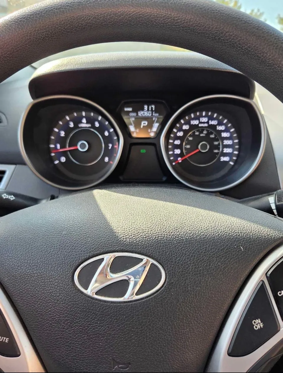 Hyundai Elantra 2012 photo 4