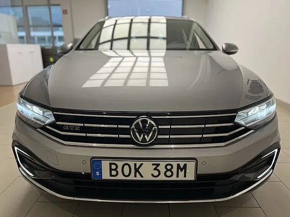 Volkswagen Passat 2023 photo 4