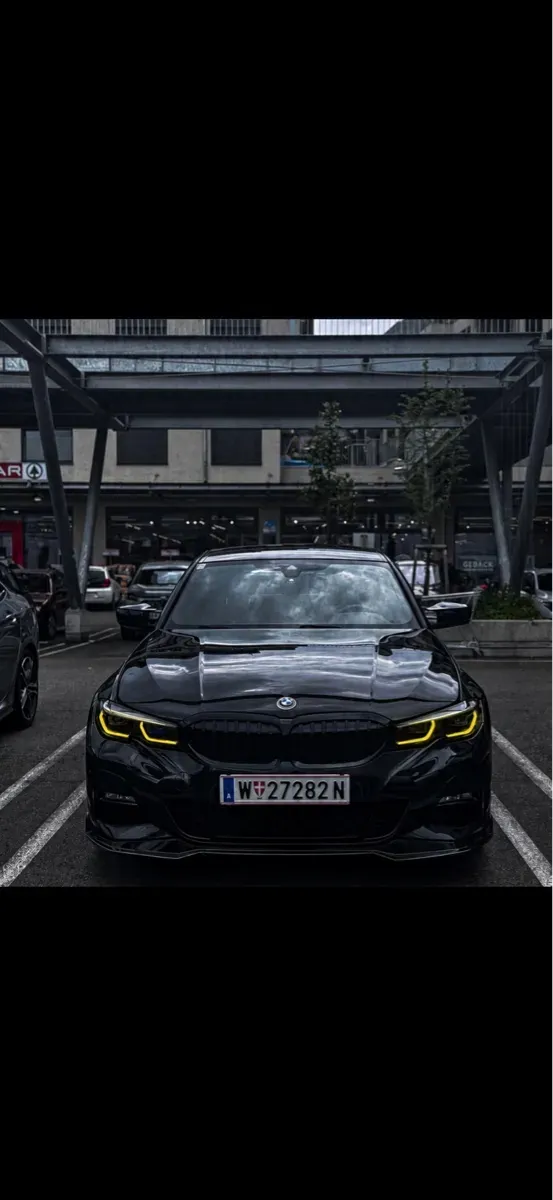 BMW 3 Series 2021 photo 2