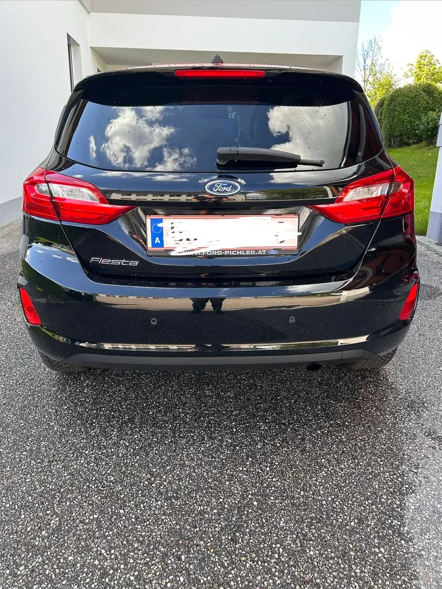 Ford Fiesta 2017 photo 2
