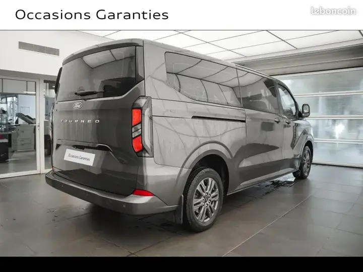 Ford Tourneo Custom 2024 photo 4