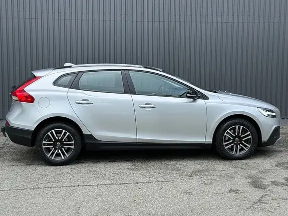 Volvo V40 Cross Country 2017 photo 5