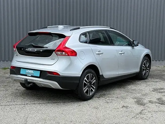 Volvo V40 Cross Country 2017 photo 4