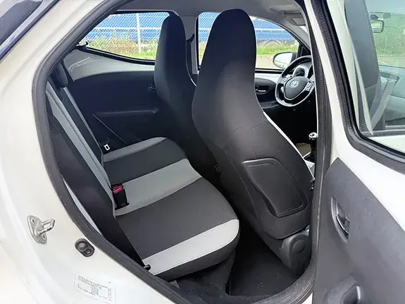 Toyota Aygo 2015 photo 5
