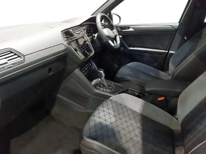 Volkswagen Tiguan 2023 photo 5