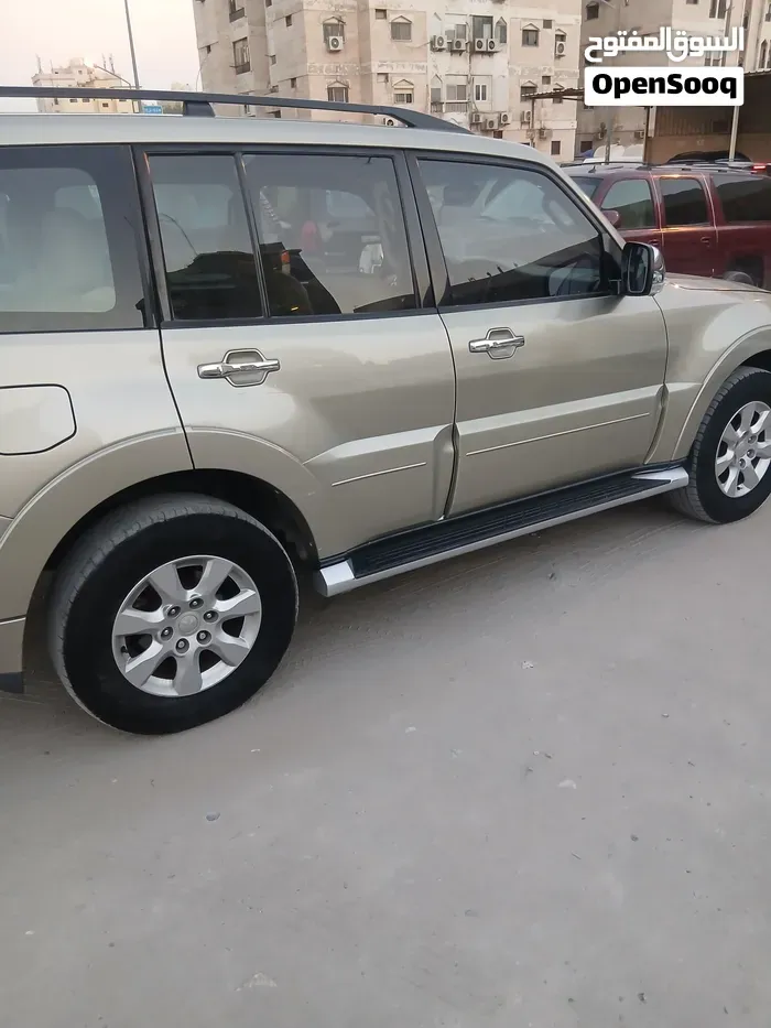 Mitsubishi Pajero 2017 photo 5