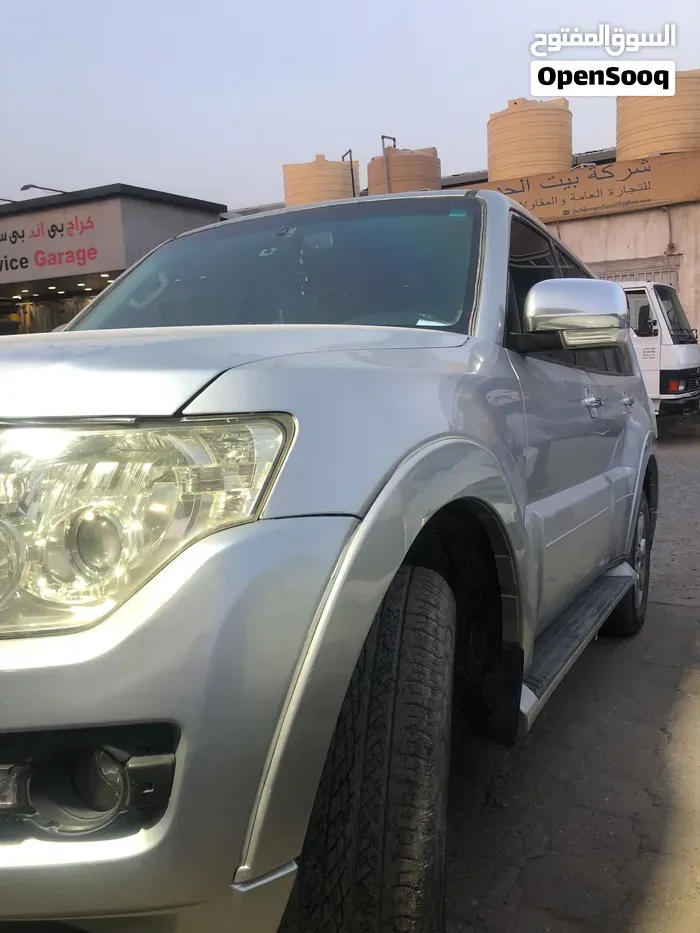 Mitsubishi Pajero 2017 photo 4