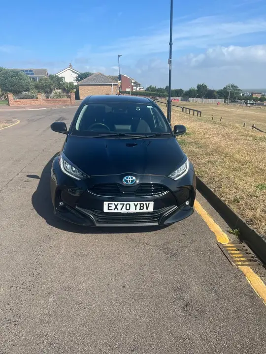 Toyota Yaris 2020 photo 2