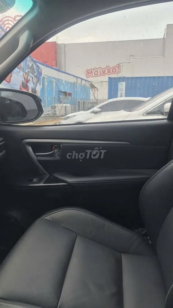 Toyota Fortuner 2024 photo 4