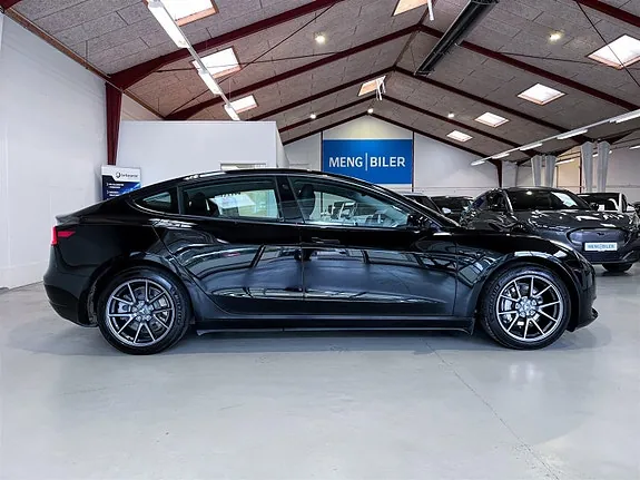 Tesla Model 3 2023 photo 5
