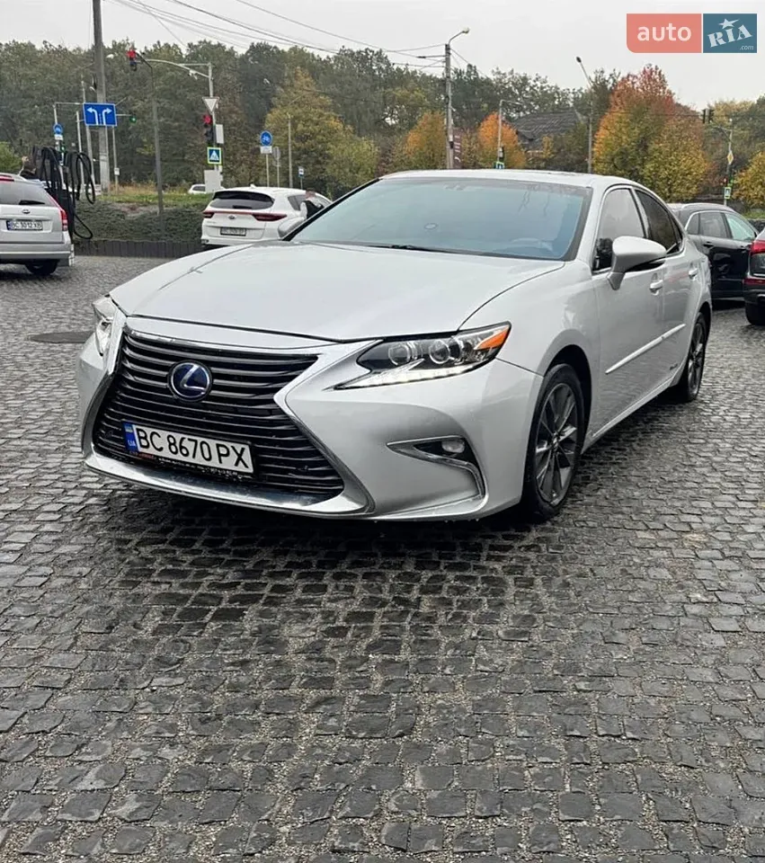 Lexus Es