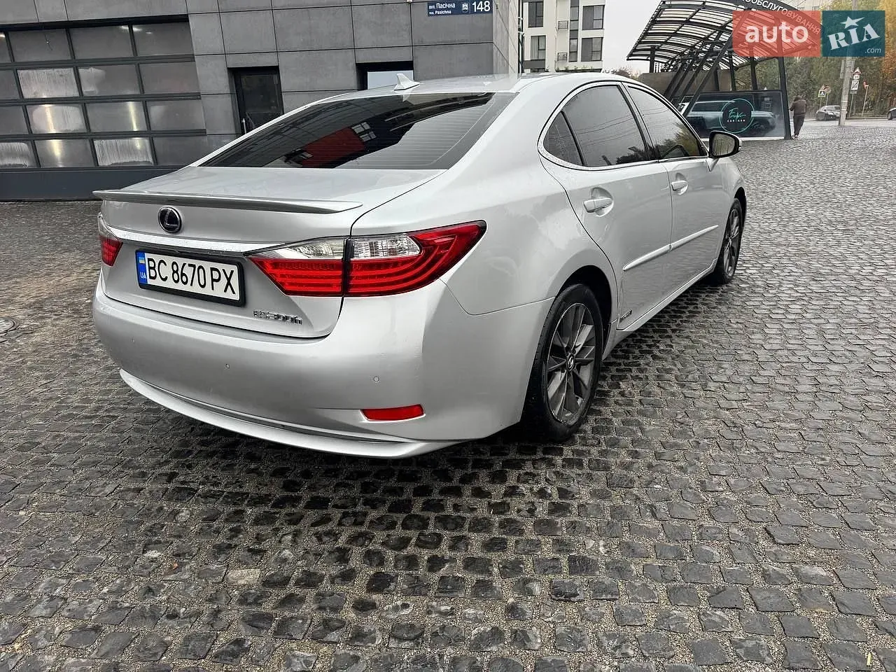 Lexus Es 2013 photo 5