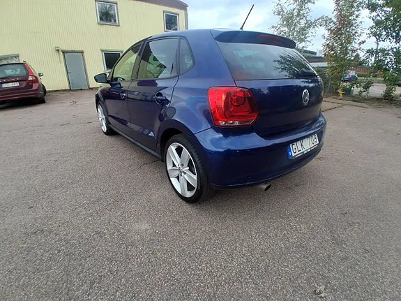 Volkswagen Polo 2010 photo 4