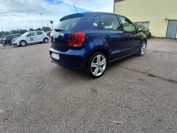 Volkswagen Polo 2010 photo 3