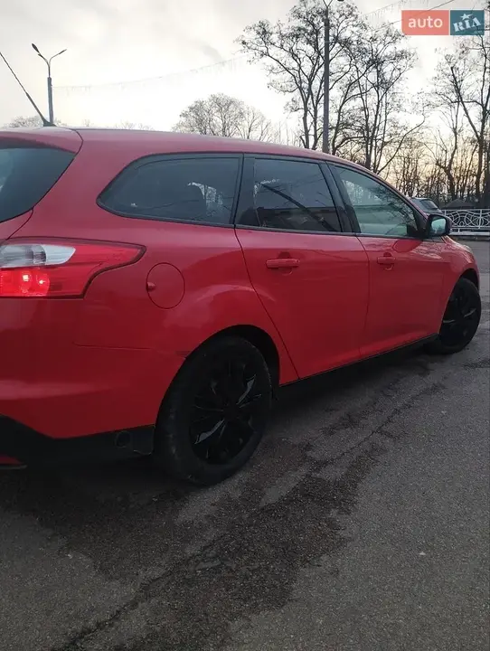 Ford Focus 2012 photo 4