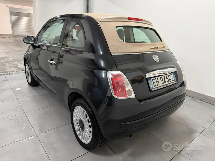 Fiat 500 Cabrio 2011 photo 4