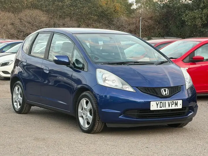 Honda Jazz 2011 photo 3
