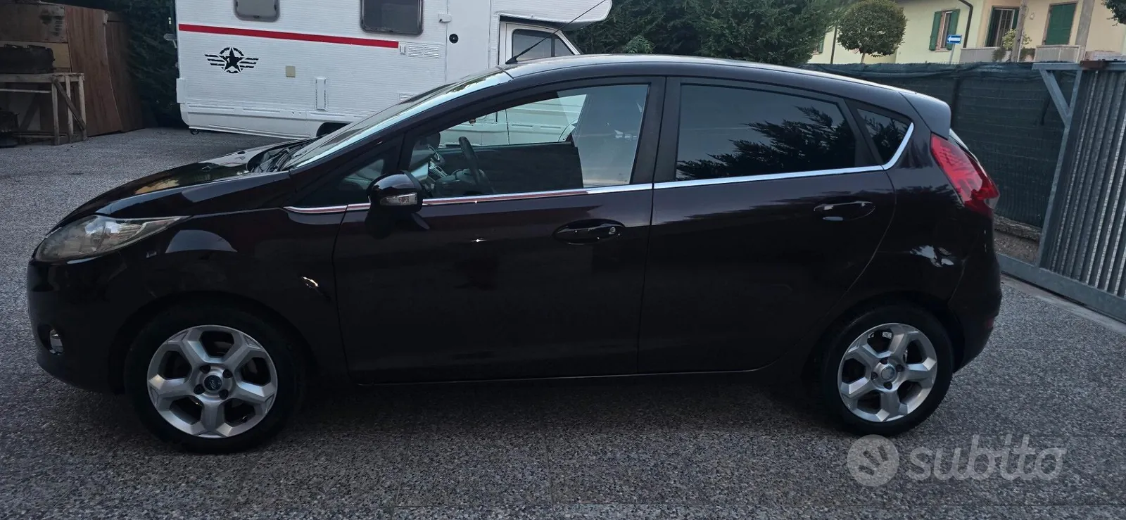 Ford Fiesta 2010 photo 5