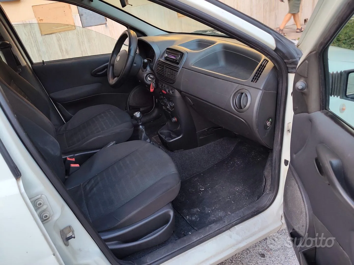 Fiat Punto 2009 photo 5