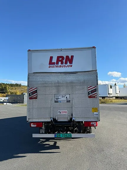 Volkswagen Crafter 35 2018 photo 5