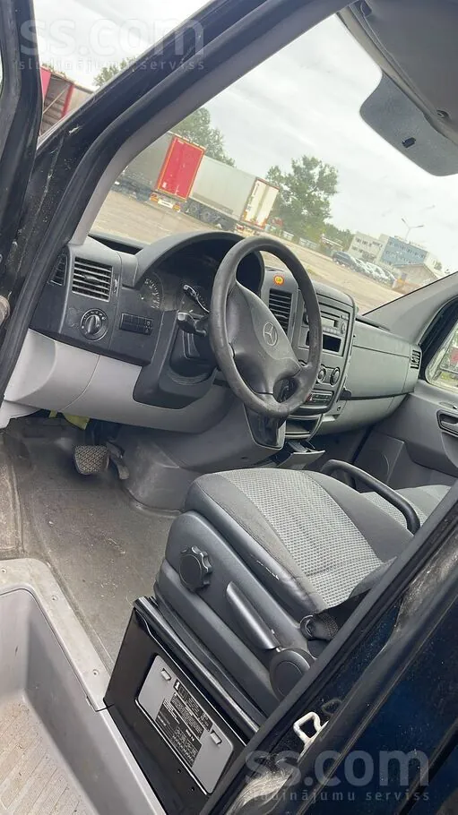 Mercedes-Benz Sprinter 2010 photo 3