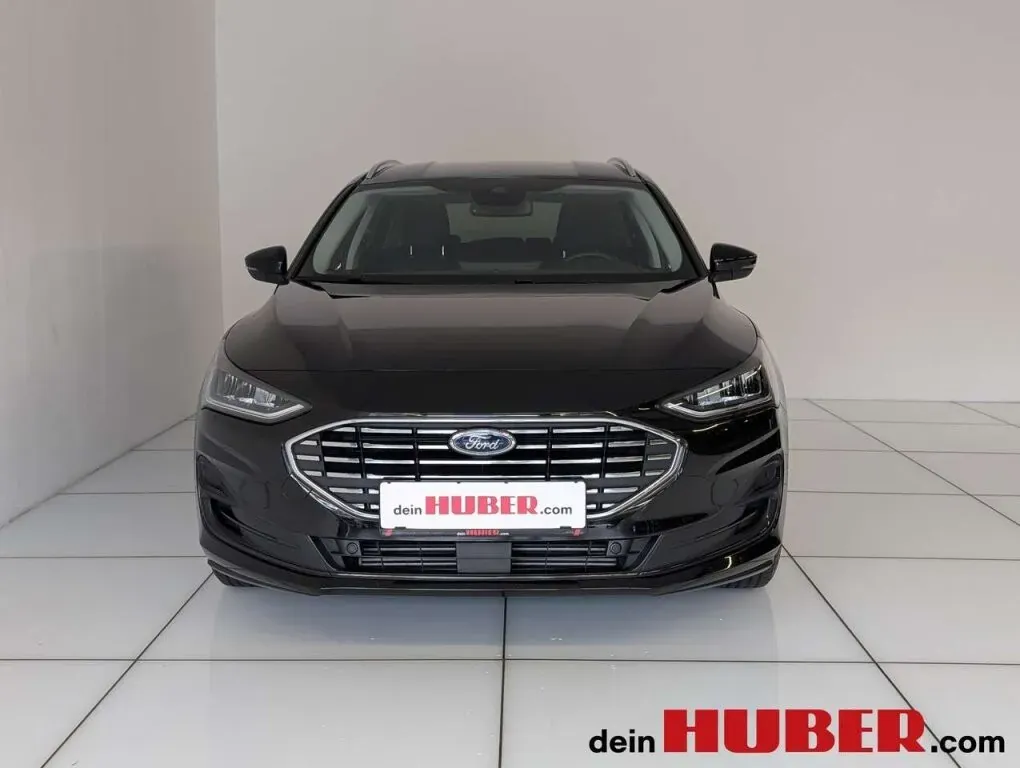Ford Focus 2024 photo 2