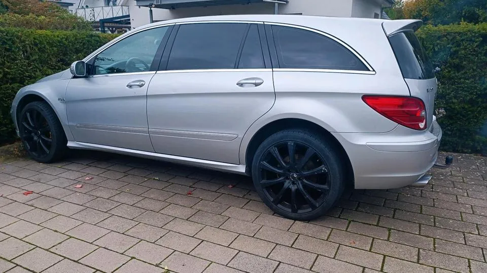 Mercedes-Benz R-Class