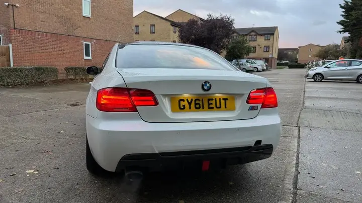 BMW 3 Series 2011 photo 4