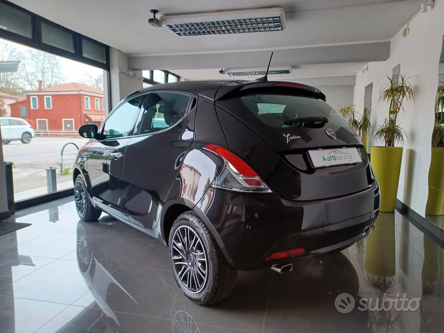 Lancia Ypsilon 2023 photo 2