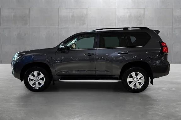 Toyota Land Cruiser 2023 photo 2