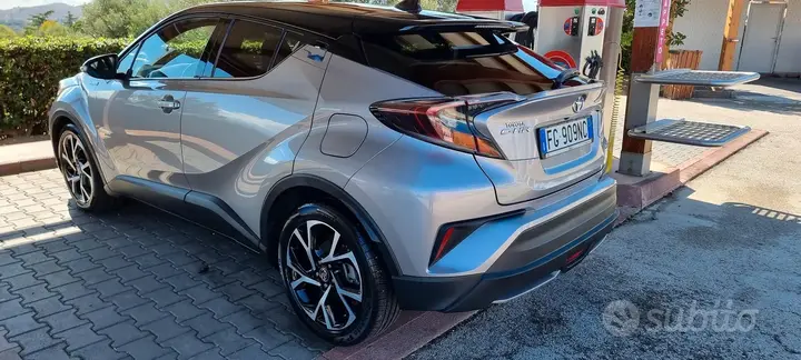 Toyota C-Hr 2017 photo 5