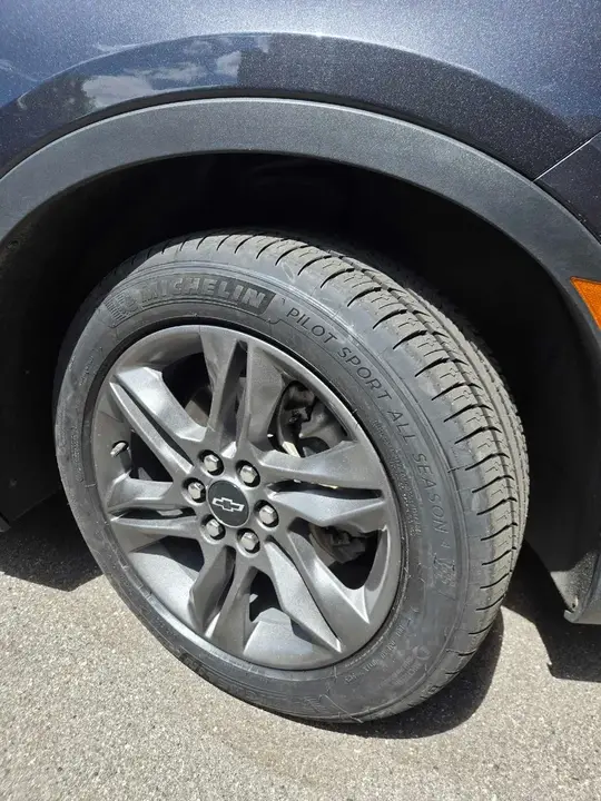 Chevrolet Blazer 2022 photo 3