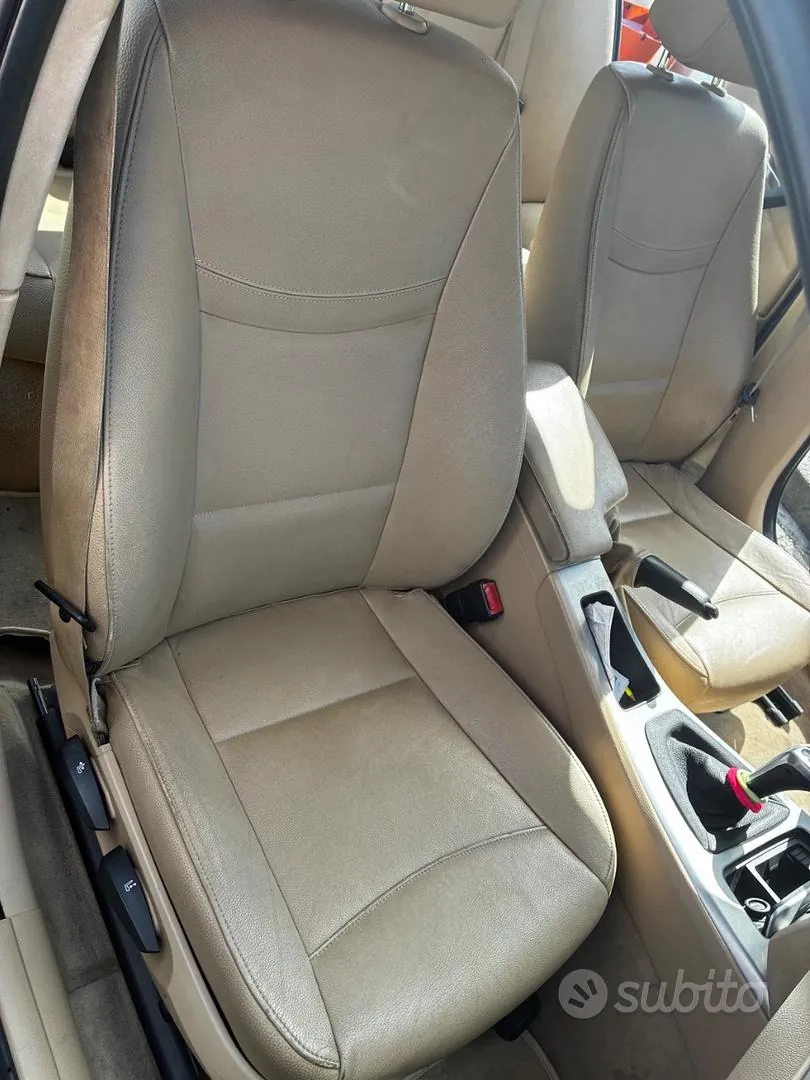 BMW 3 Series 2011 photo 5