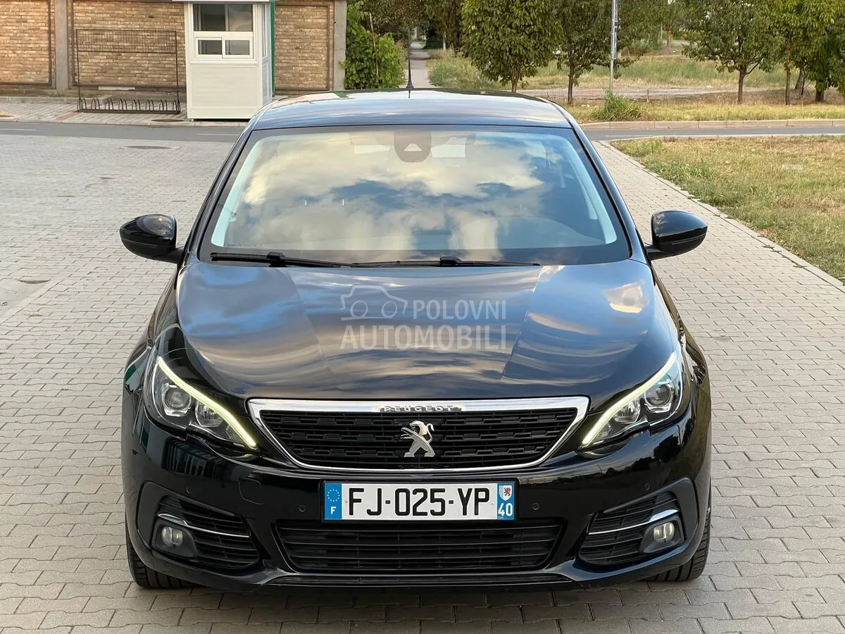 Peugeot 308 2019 photo 2