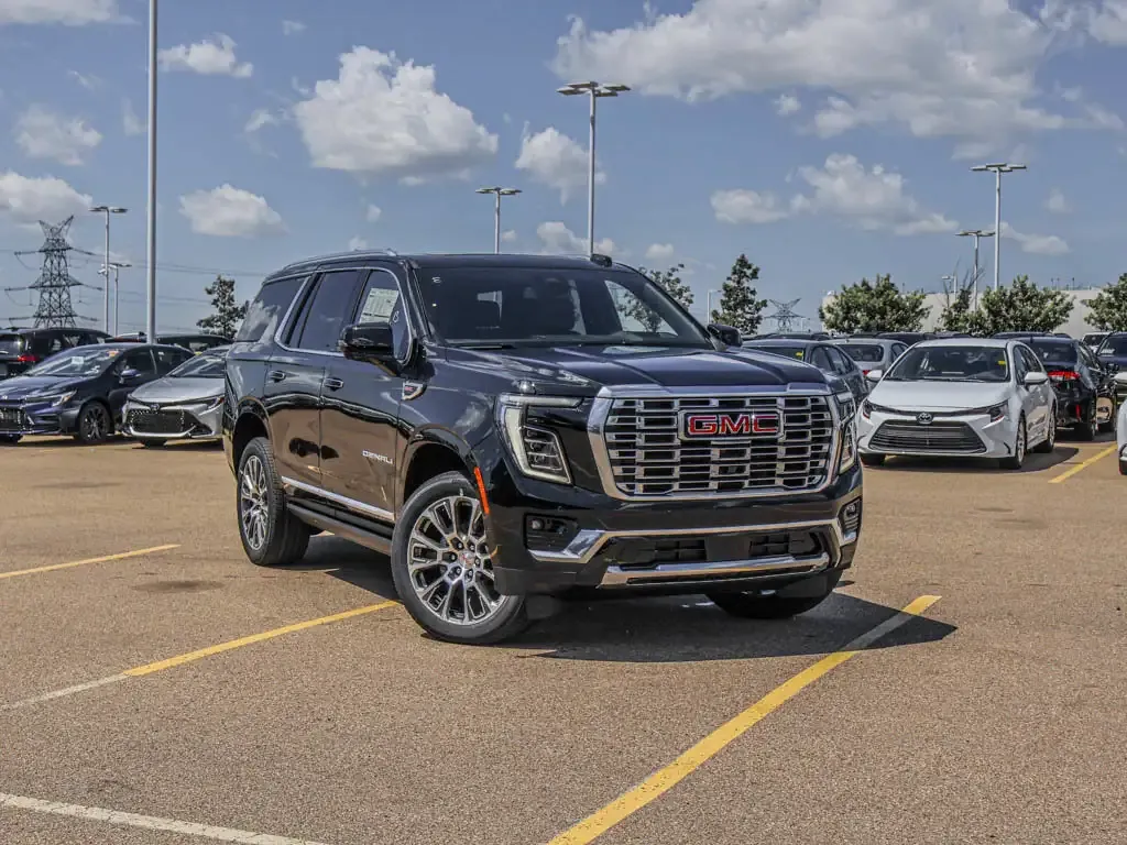 GMC Yukon 2026 photo 2