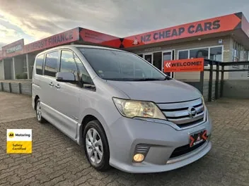 Nissan Serena 2013 photo 2